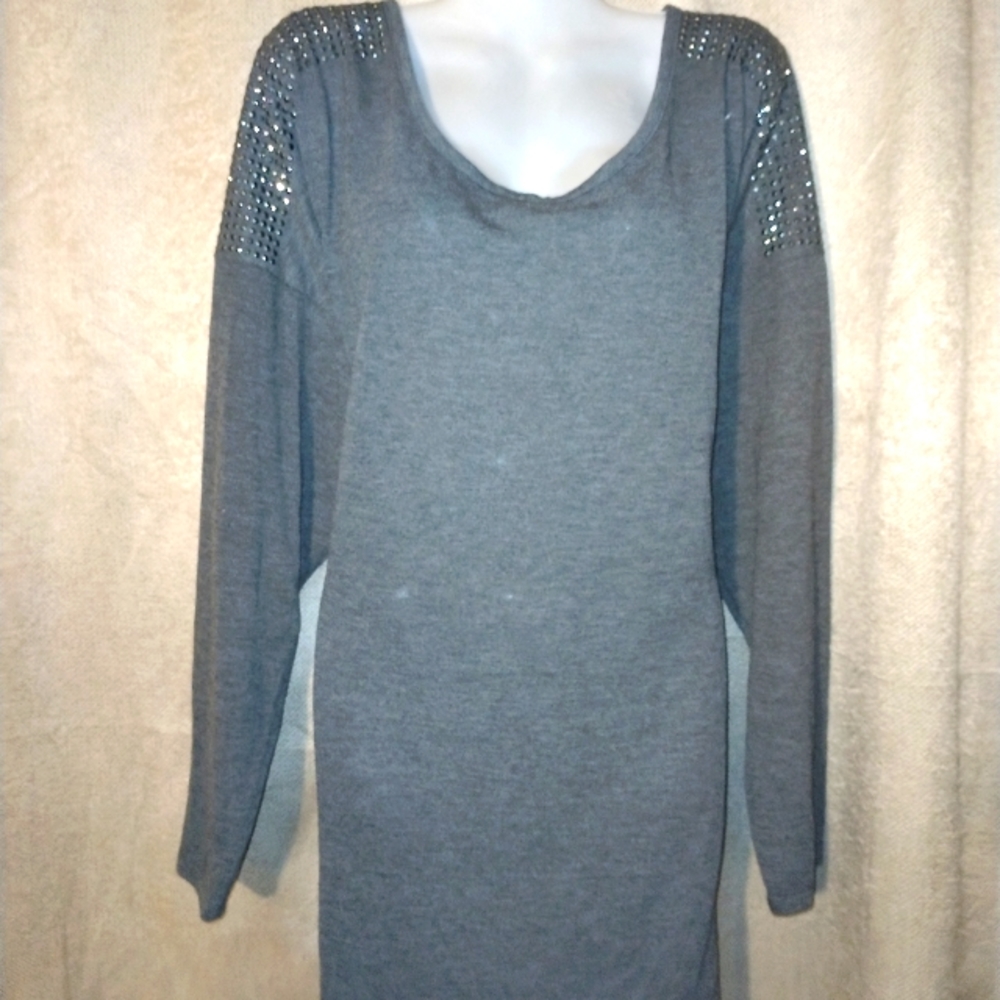 NWT Massini Sweater Grey With Studded Shoulders Size 2X